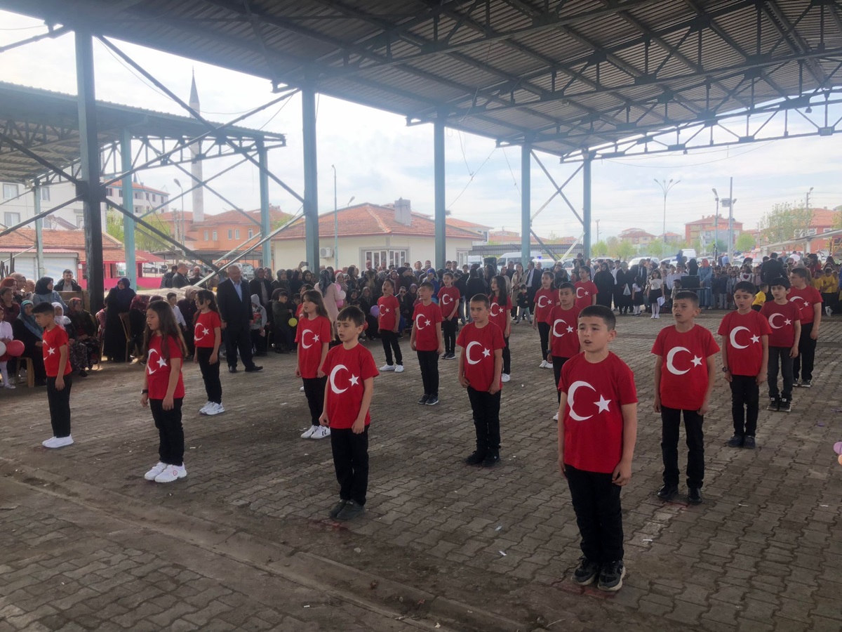 23 Nisan Ulusal Egemenlik ve Çocuk Bayramının 103. Yıl dönümü Kutlamaları Yapıldı.